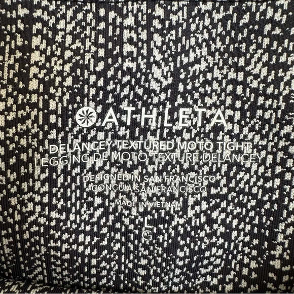 Athleta Womens Large Delancey Textured Moto Tights Pants Leggings Pockets 882716 - Picture 4 of 6